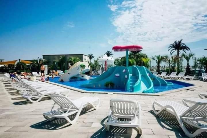 Alezzi Resort Luxury Apartament Prima Linie La Mare Năvodari Εξωτερικό φωτογραφία